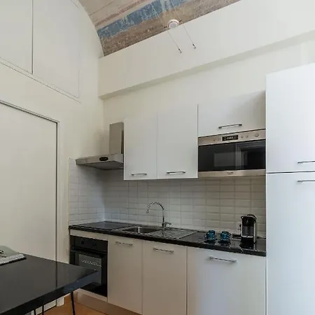 Castro Pretorio 3 - Fromhometorome Рим