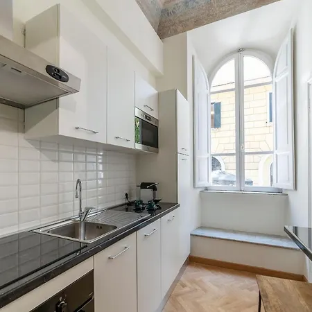Castro Pretorio 3 - Fromhometorome Апартаменты *