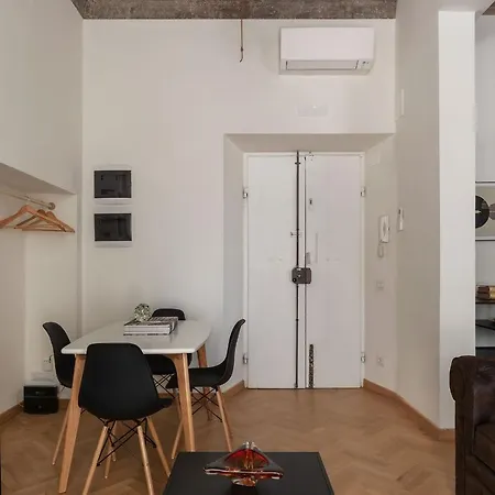 Castro Pretorio 3 - Fromhometorome Lägenhet Rom